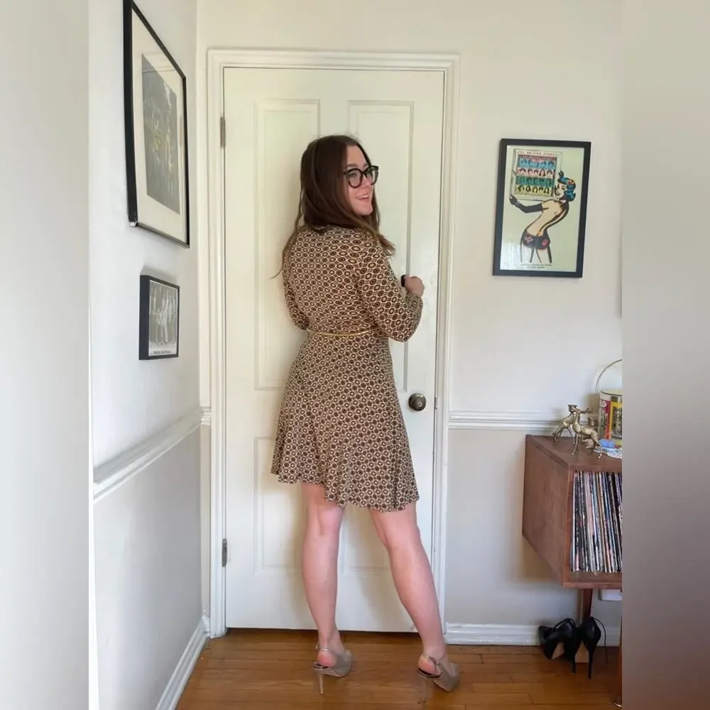 90s Vintage Faux Wrap Dress w Circular Geometric Pattern - Picture 3 of 7